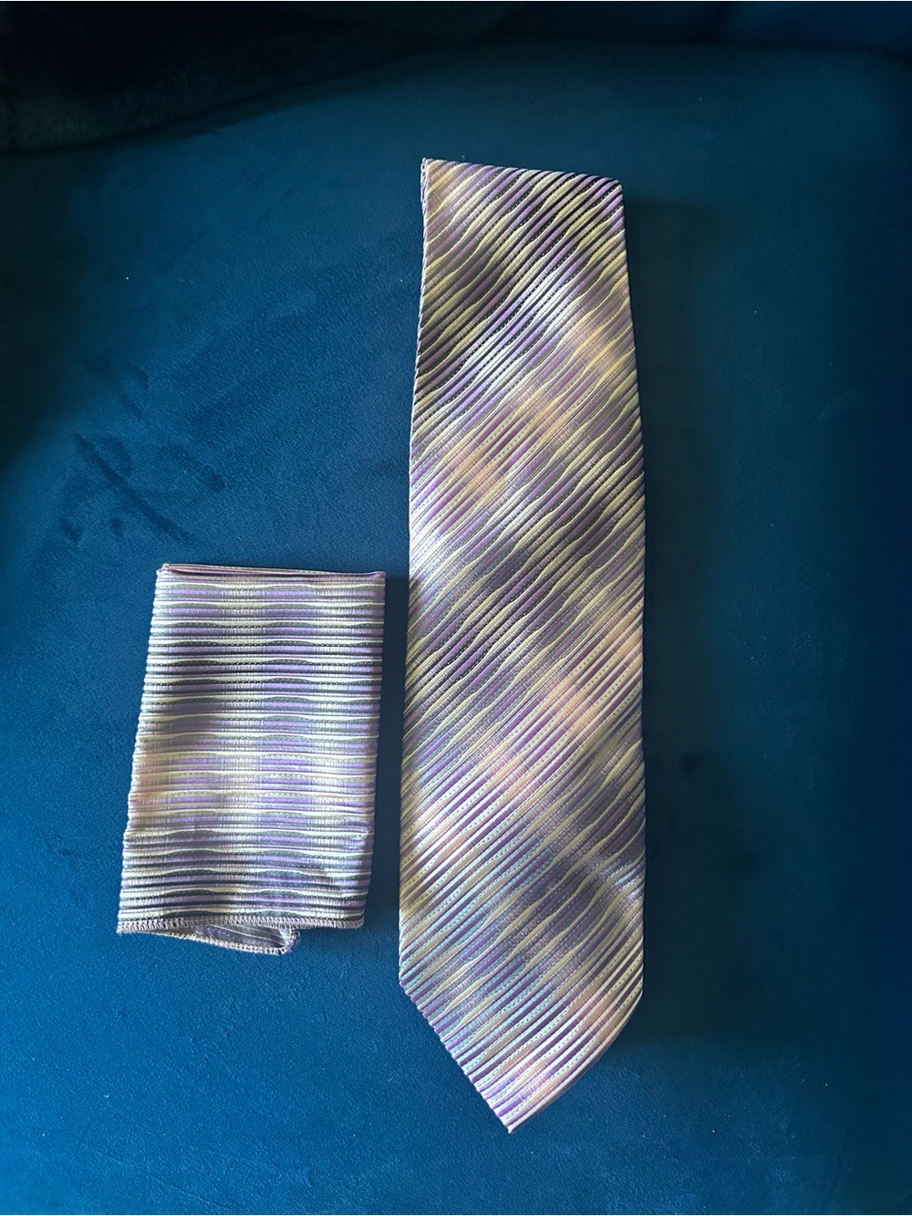 Men's Multi-Stripe Silk Tie and Pocket Square Set - Lavender and Silver